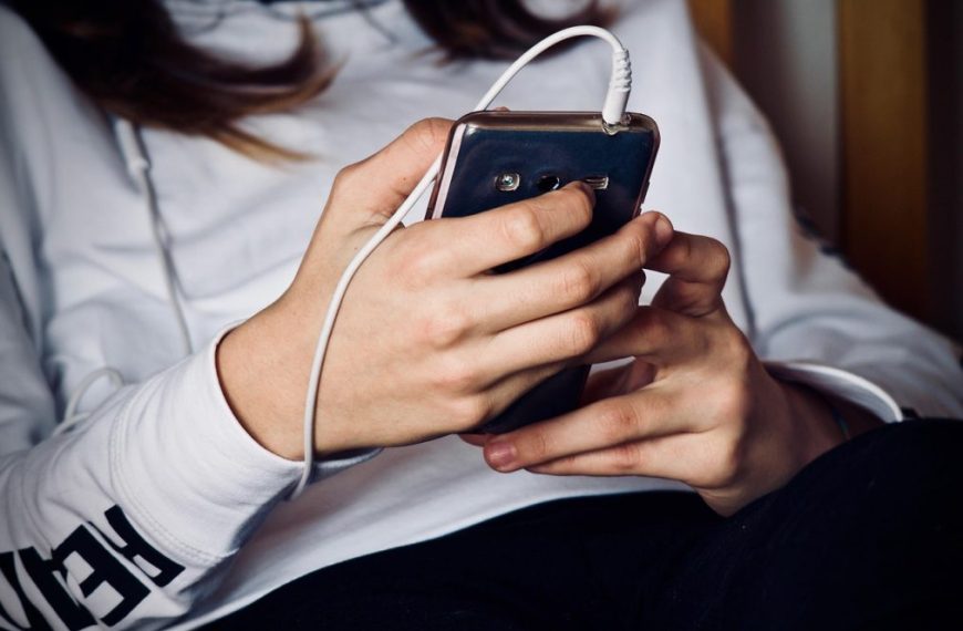 4 millions à 19 ans : pourquoi la réaction de ses parents a brisé sa joie
